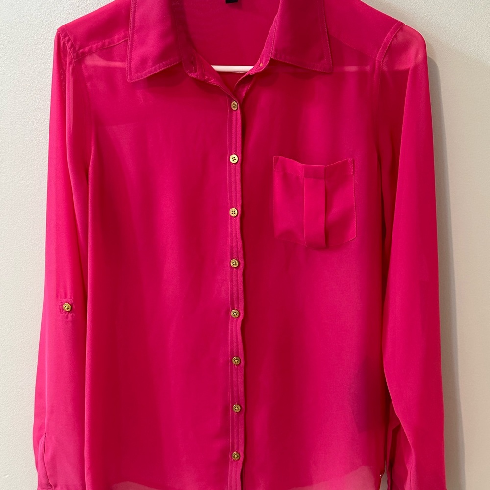 Guess long sleeved blouse 💕